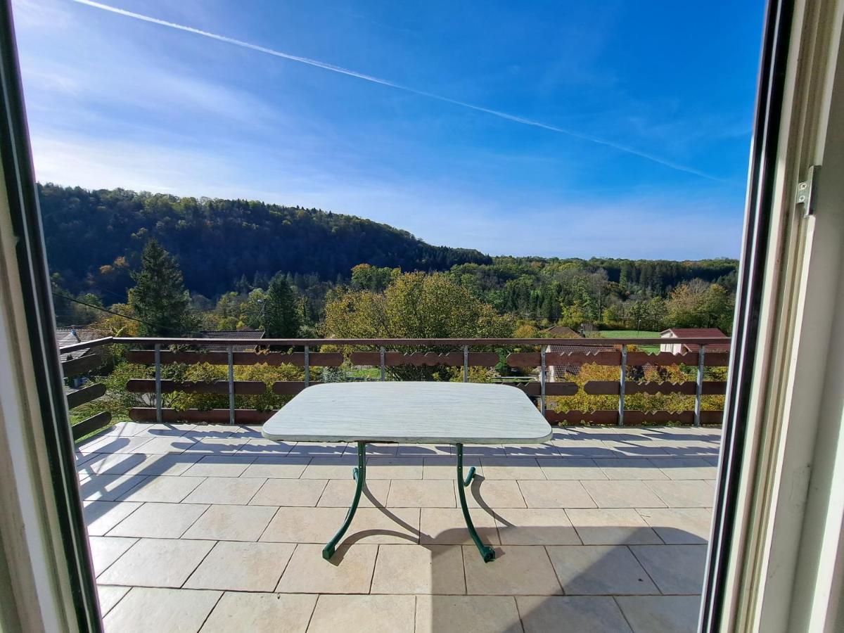 Cosy House In Picturesque Jura Villa ดูซิเยร์ ภายนอก รูปภาพ